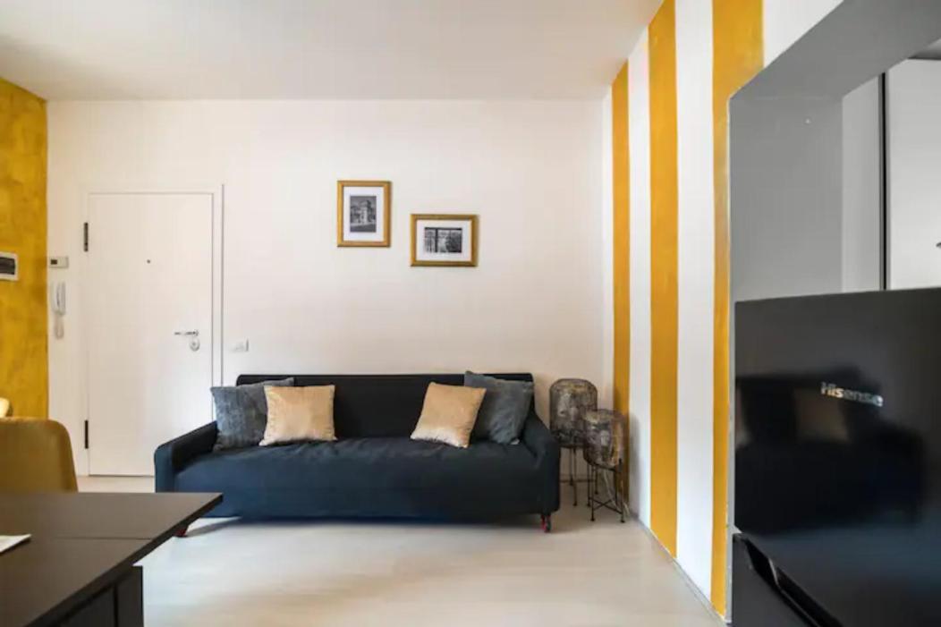 La Fabbrica Dei Sogni Apartment Cernobbio Luaran gambar