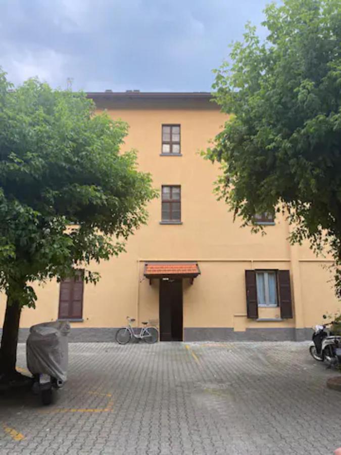 La Fabbrica Dei Sogni Apartment Cernobbio Luaran gambar